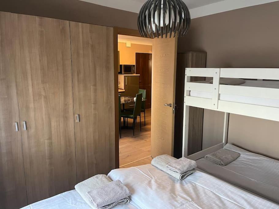 Villa Nadiya App Pool, Parking 또레비에하 외부 사진