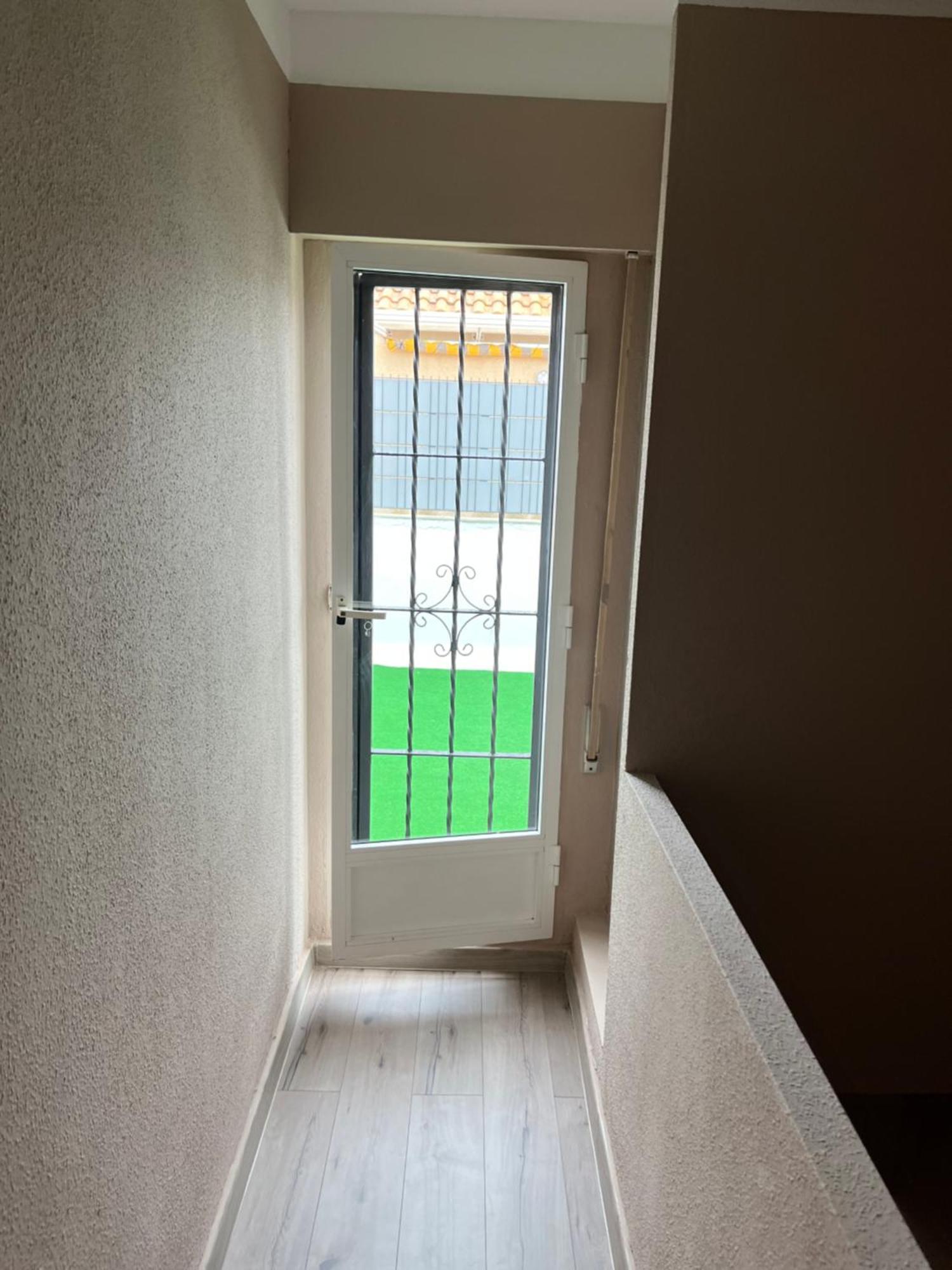 Villa Nadiya App Pool, Parking 또레비에하 외부 사진