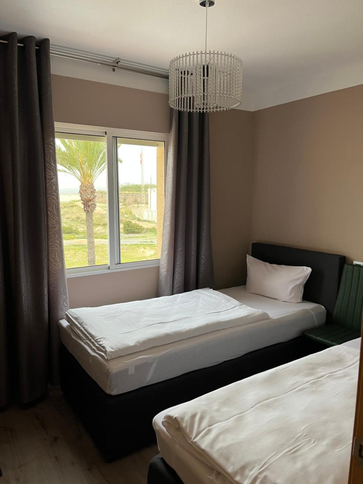 Villa Nadiya App Pool, Parking 또레비에하 외부 사진